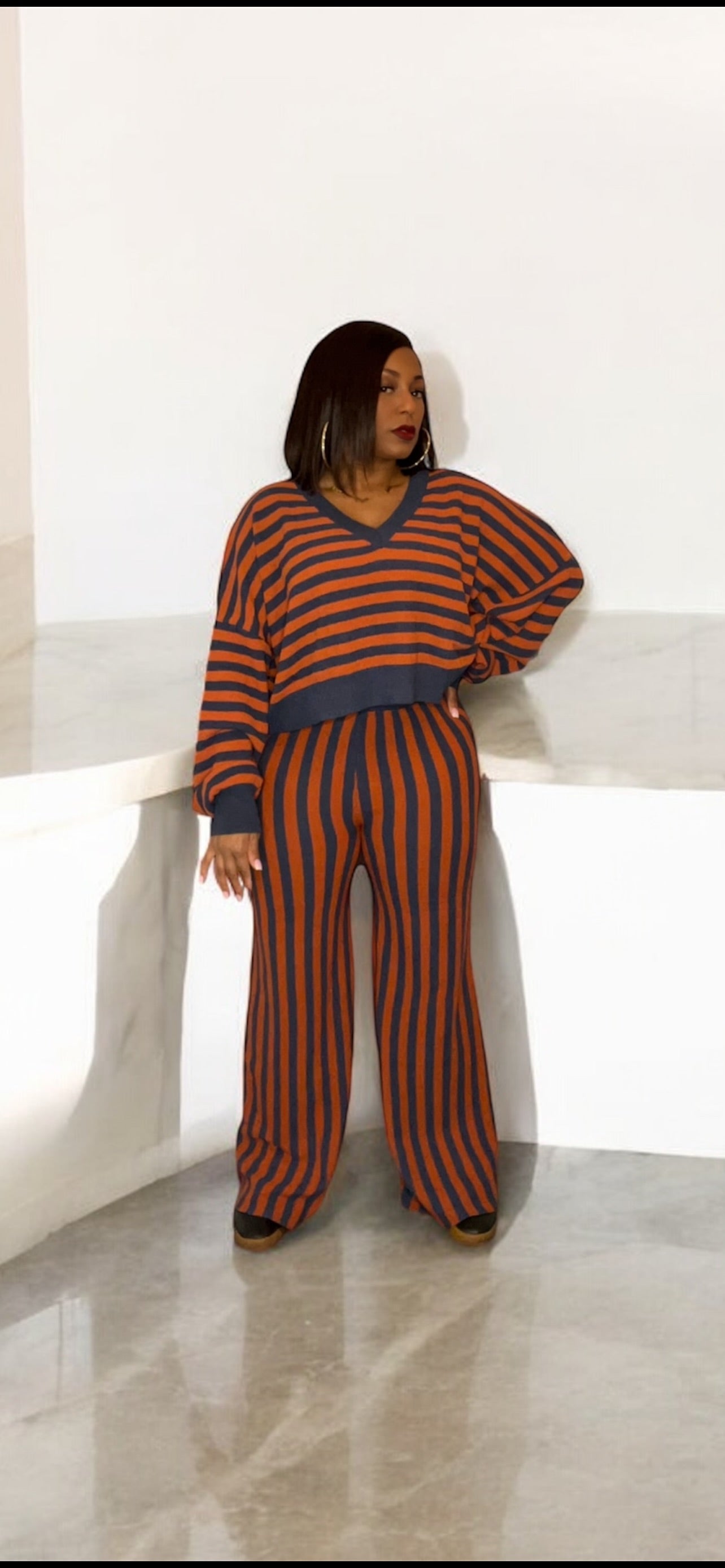 V-Neck Stripe 2-piece Set (Navy/Rust)