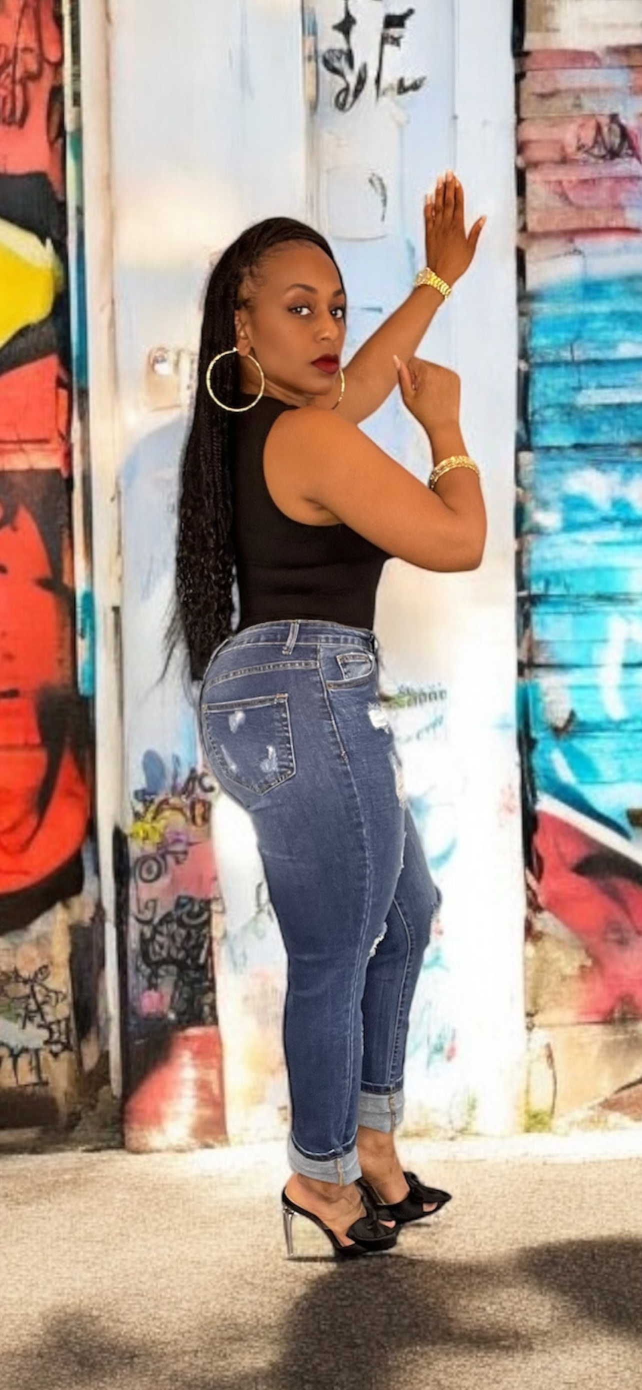 Rugged Chic Jeans (Medium Blue)