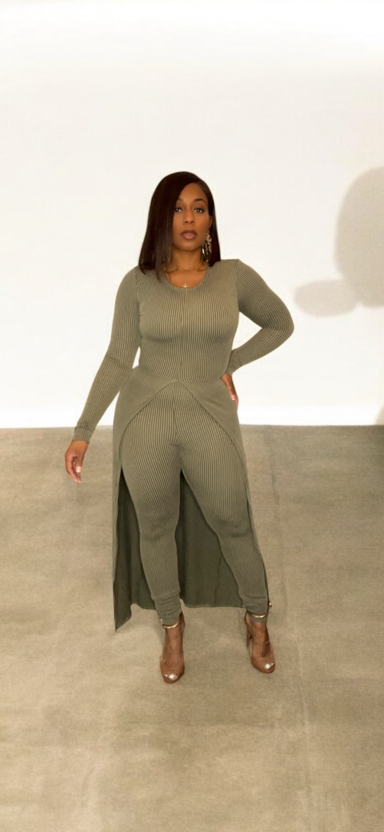 2-Piece Casual Ribbed Pant Set (Olive)