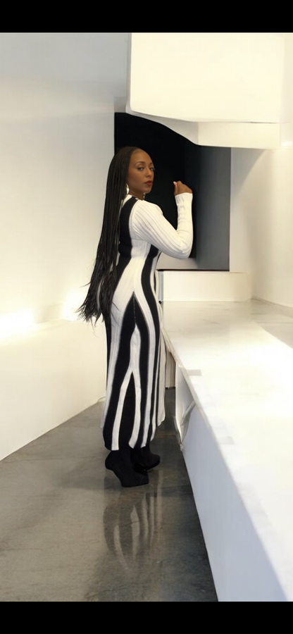 Sweater Dress (Black/Cream Mix)