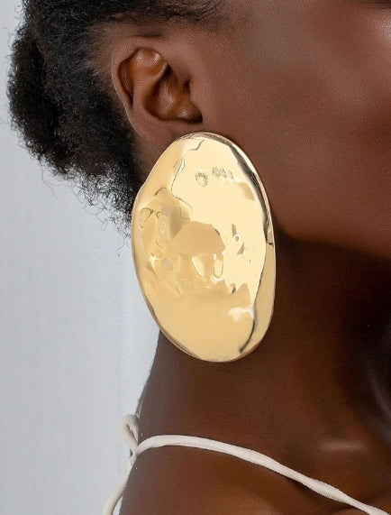 Oval Shaped Earrings (Gold)